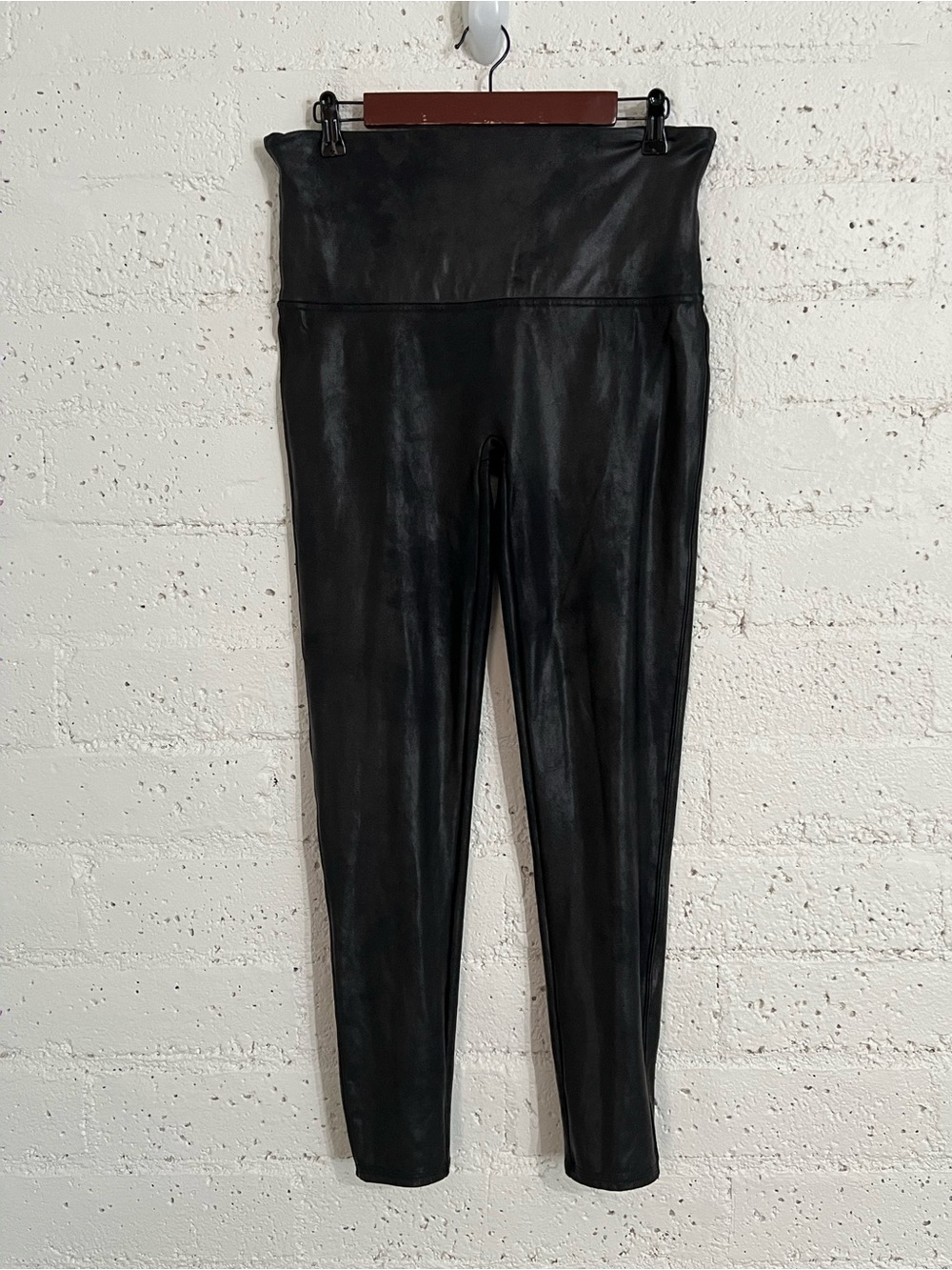 Spanx Womens Plus Shapewear Leggings 1X Black Vegan Leather High Waist Ankle E9